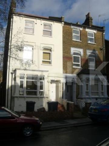 			Studio Apartment, 1 bath, 1 reception Ground Floor Flat			 Dollis Road, FINCHLEY CENTRAL